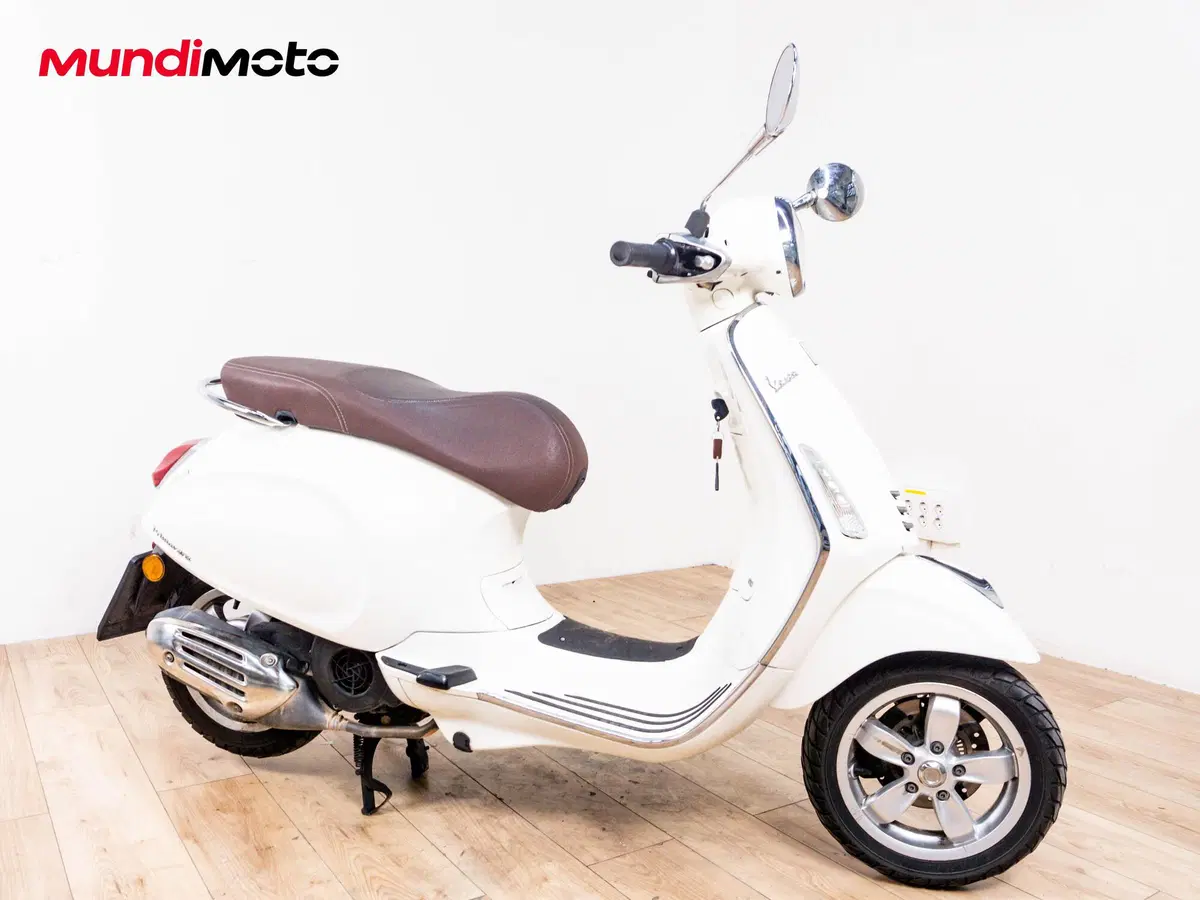 Vespa Primavera 150 (2026) (2)