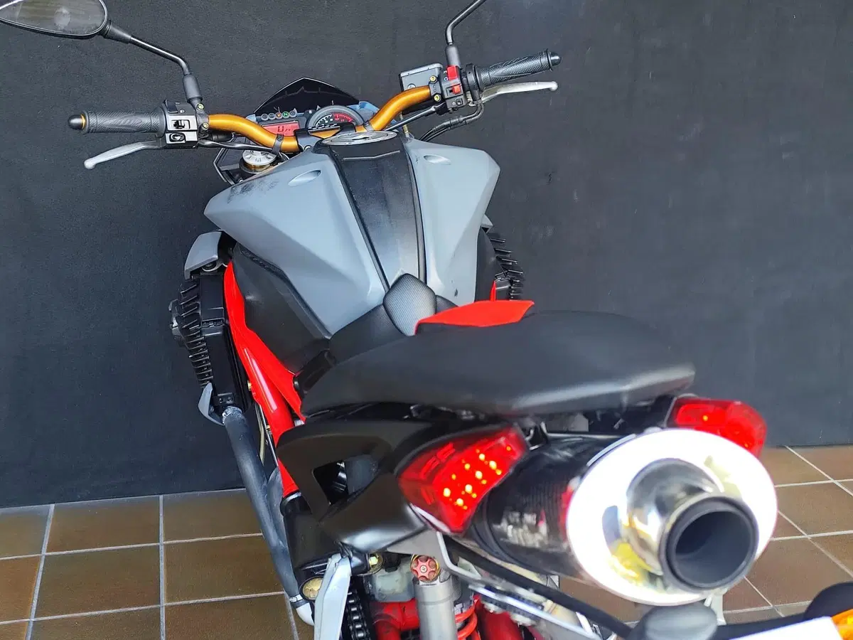 Benelli TNT 1130 Sport (2005 - 06) (12)