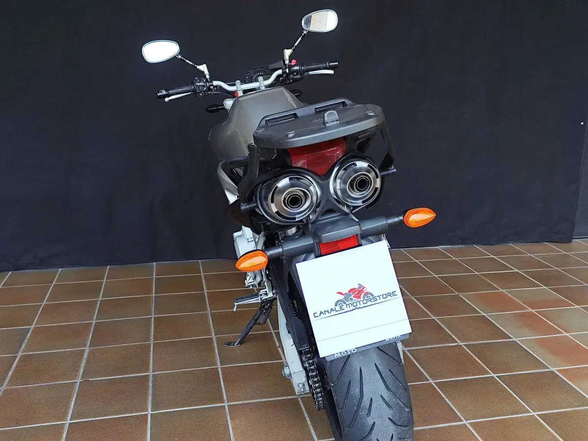 Yamaha FZ6 (2004 - 07) (4)