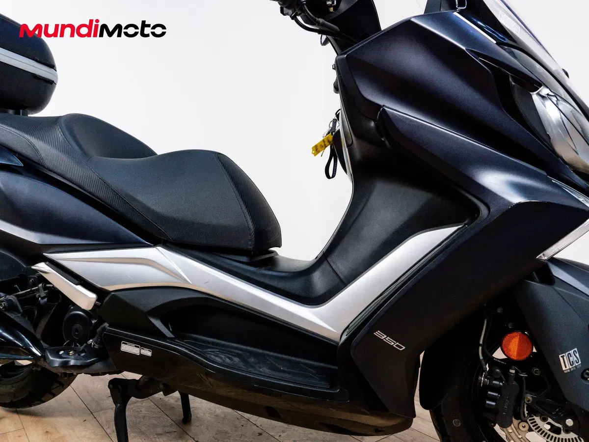 Kymco Downtown 350i TCS (2020) (5)