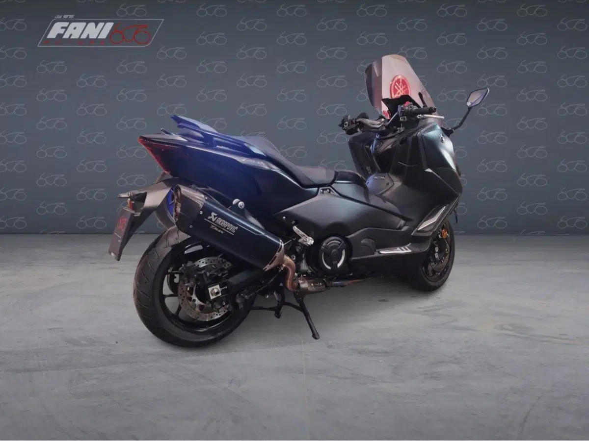 Yamaha T-Max 560 (2022 - 24) (2)