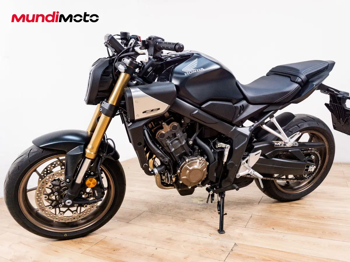 Honda CB 650 R E-Clutch (2024 - 26) (8)