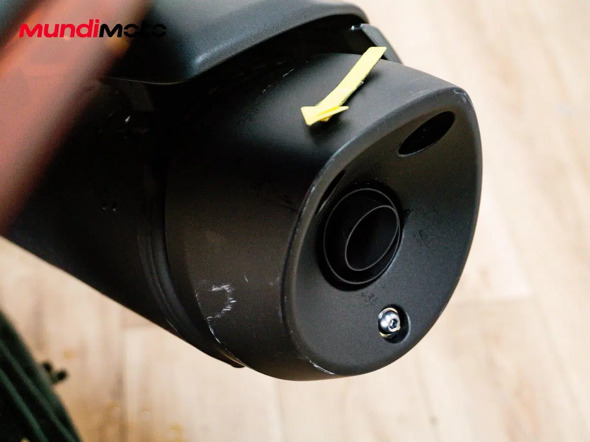 Yamaha T-Max 560 Tech Max (2025 - 26) (14)