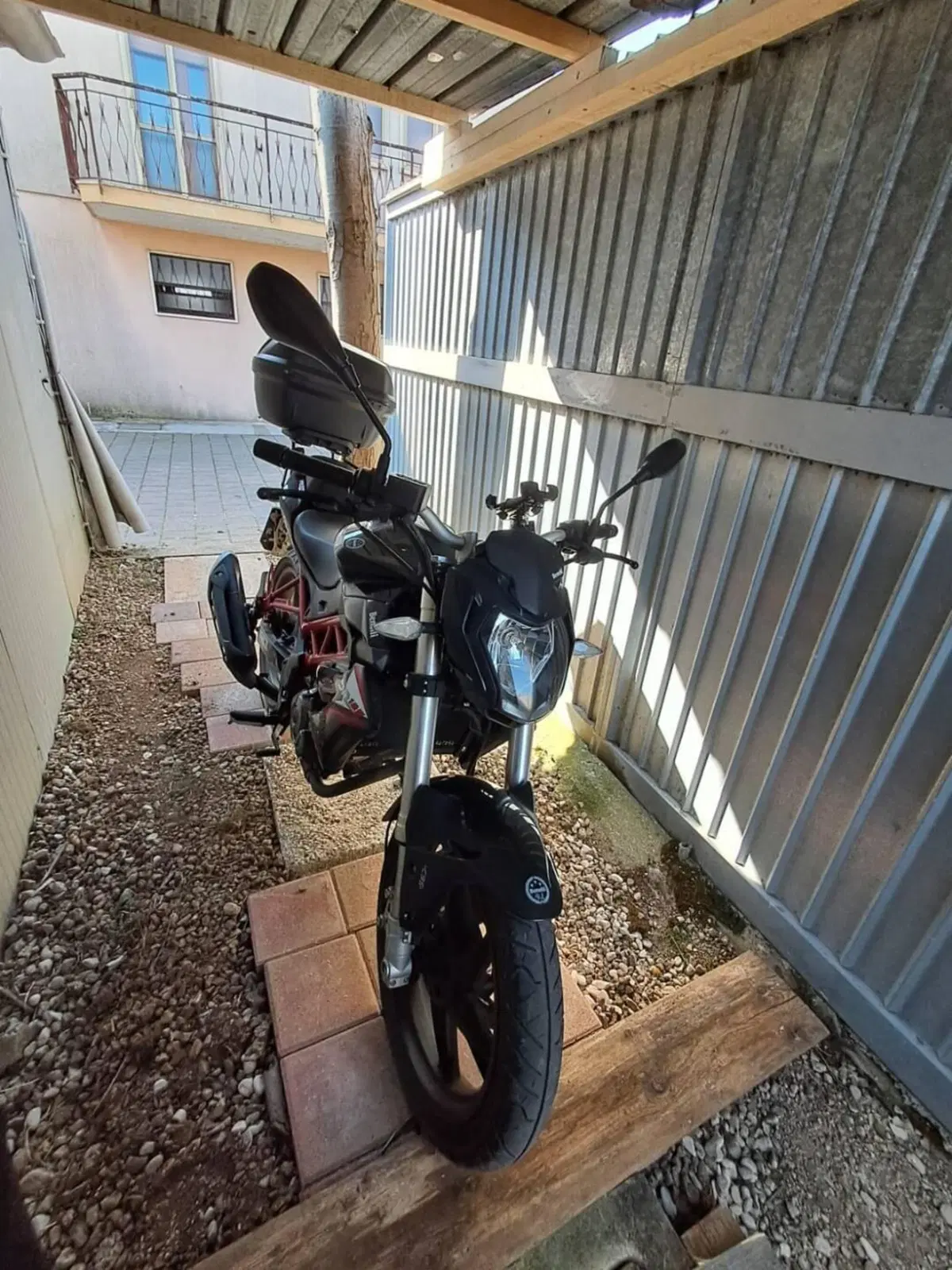 Benelli BN 125 (2018 - 20) (4)