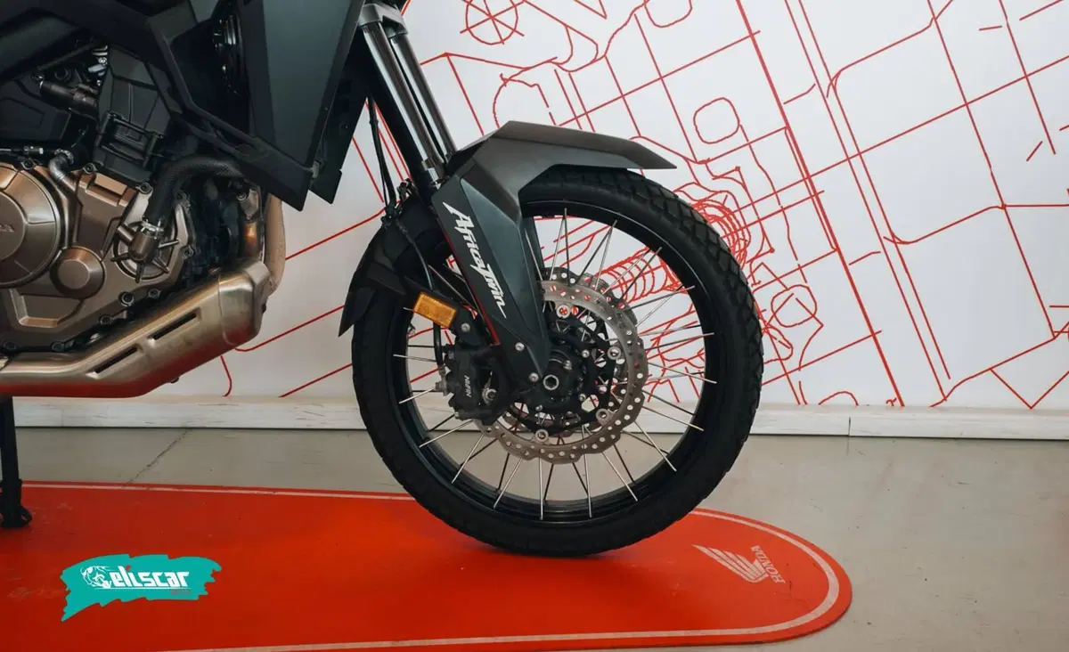 Honda Africa Twin CRF 1100L (2024 - 26) (8)