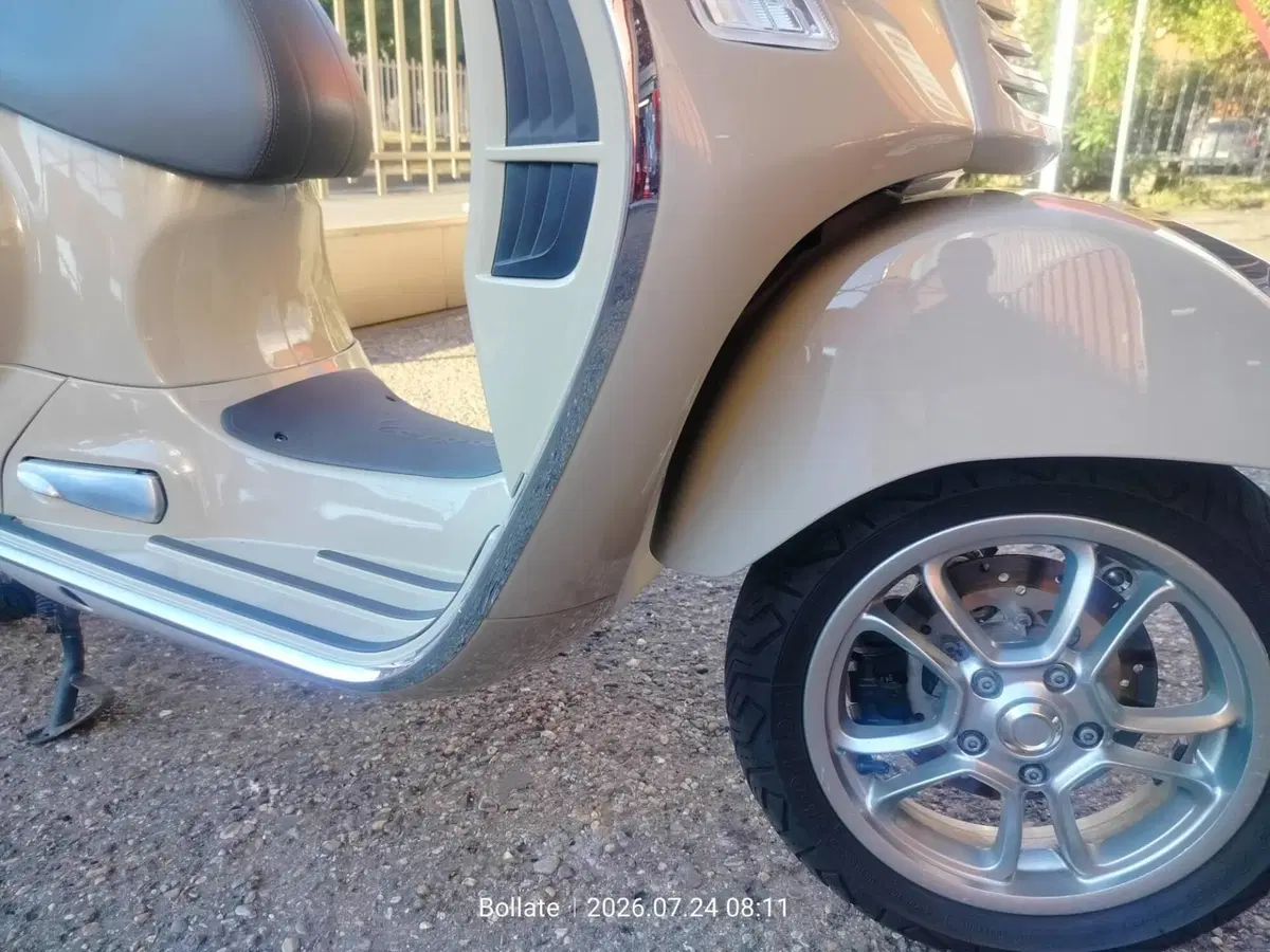 Vespa GTS 300 Super (2023 - 24) (10)