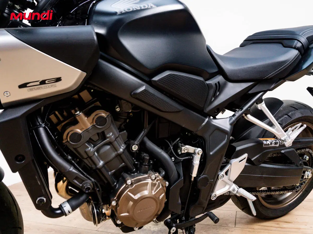 Honda CB 650 R E-Clutch (2024 - 26) (9)