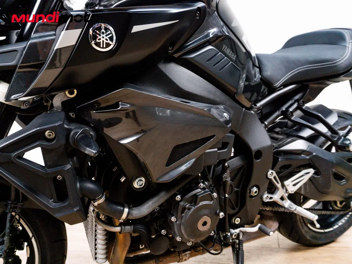 Yamaha MT-10 ABS (2016 - 17) (6)