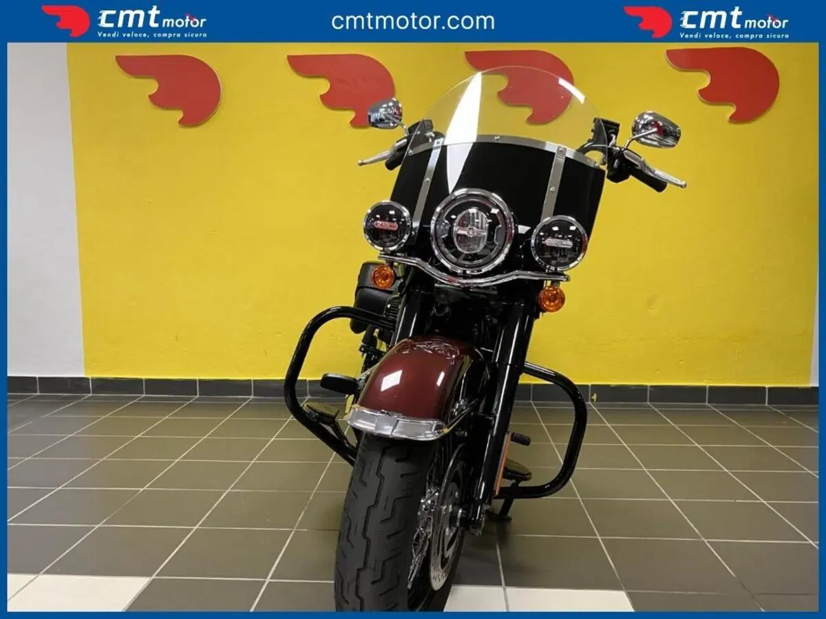 Harley-Davidson 114 Heritage Classic (2018 - 20) - FLHCS (2)