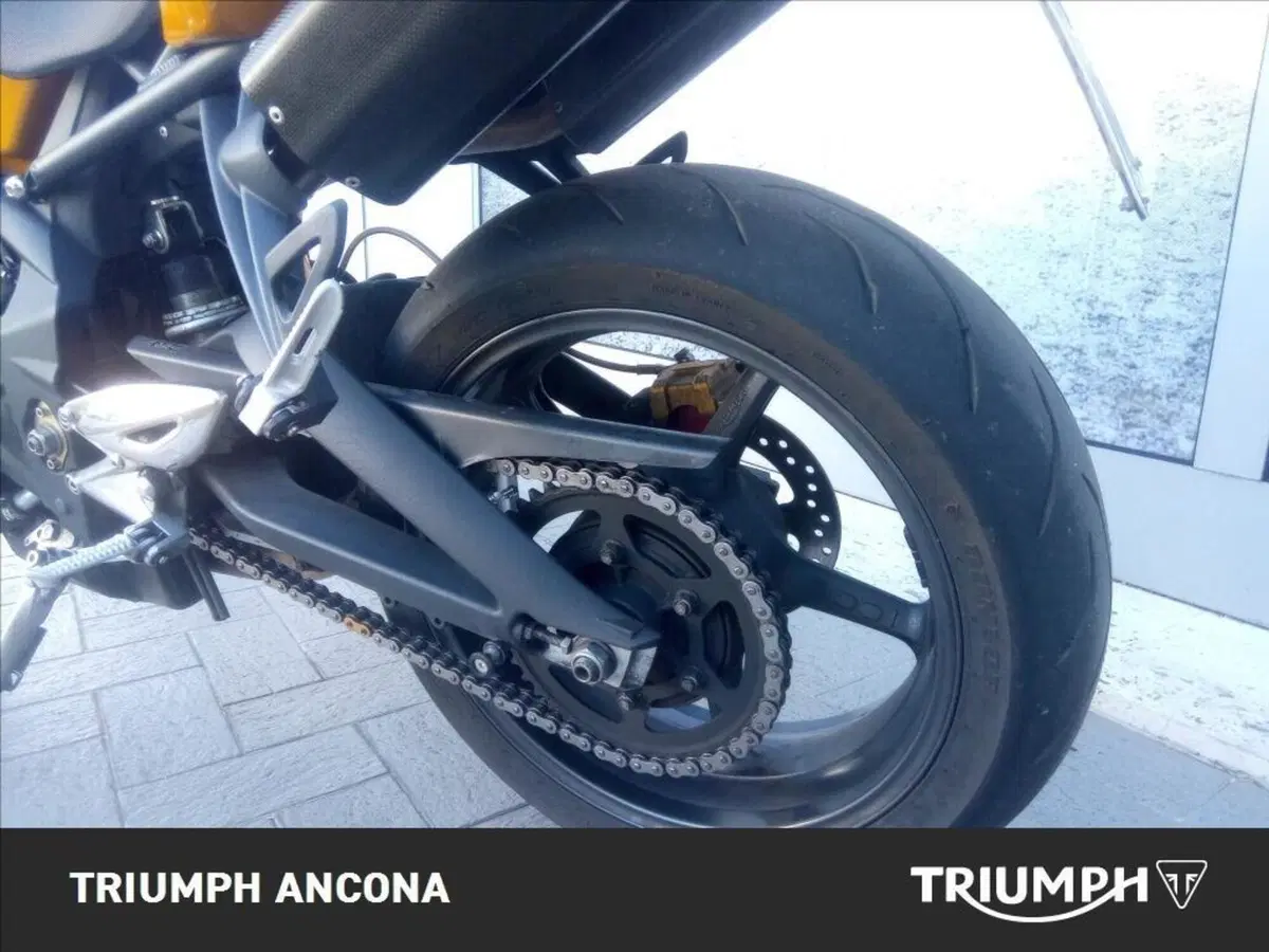 Triumph Street Triple (2007 - 12) (8)