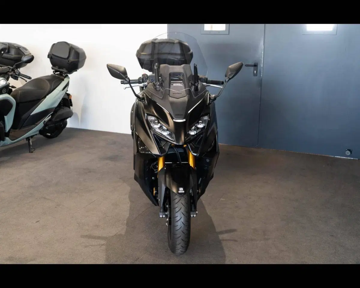 Yamaha T-Max 560 (2022 - 24)