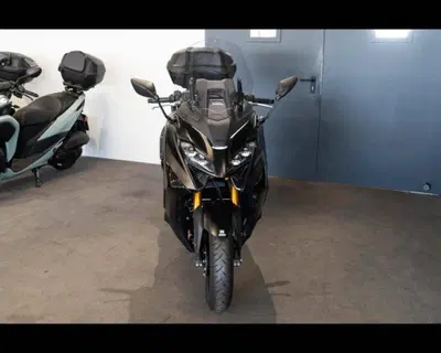 Yamaha T-Max 560 (2022 - 24) usata