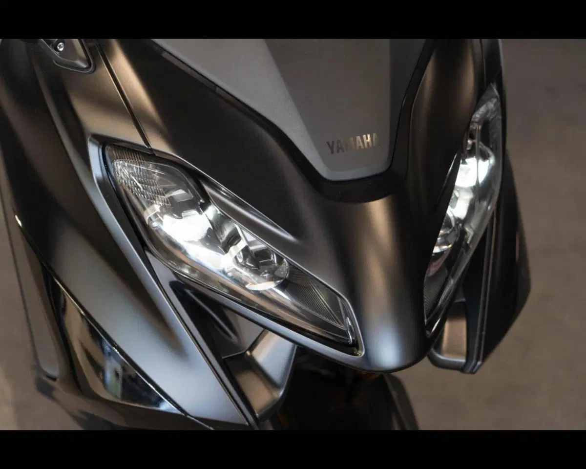 Yamaha T-Max 560 (2022 - 24) (4)