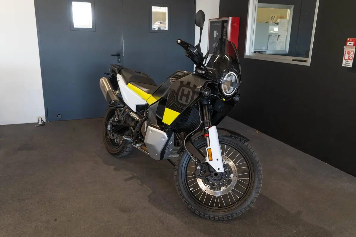 Husqvarna Norden 901 (2022 - 26)