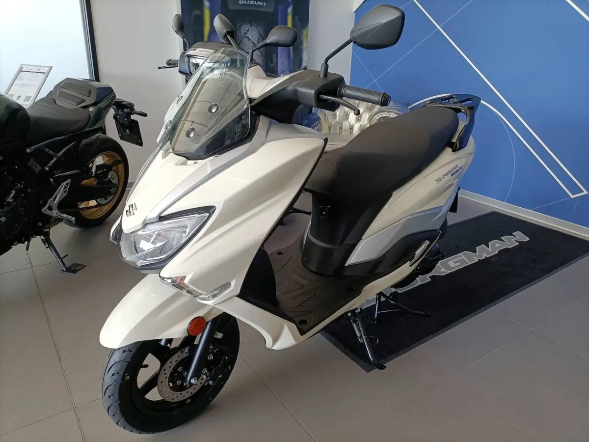 Suzuki Burgman Street 125 Executive (2023 - 26) (4)