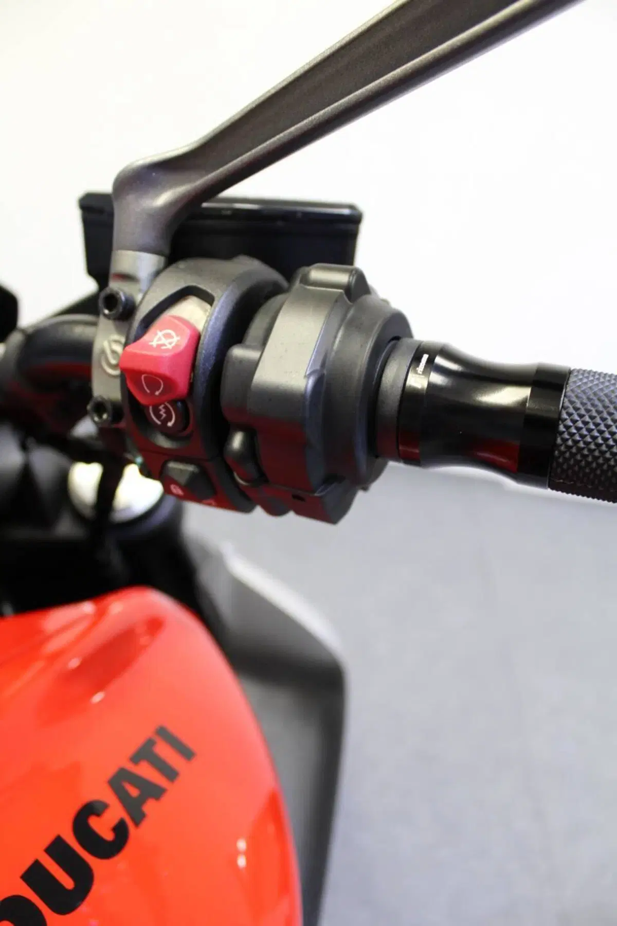 Ducati Diavel V4 (2023 - 26) (11)