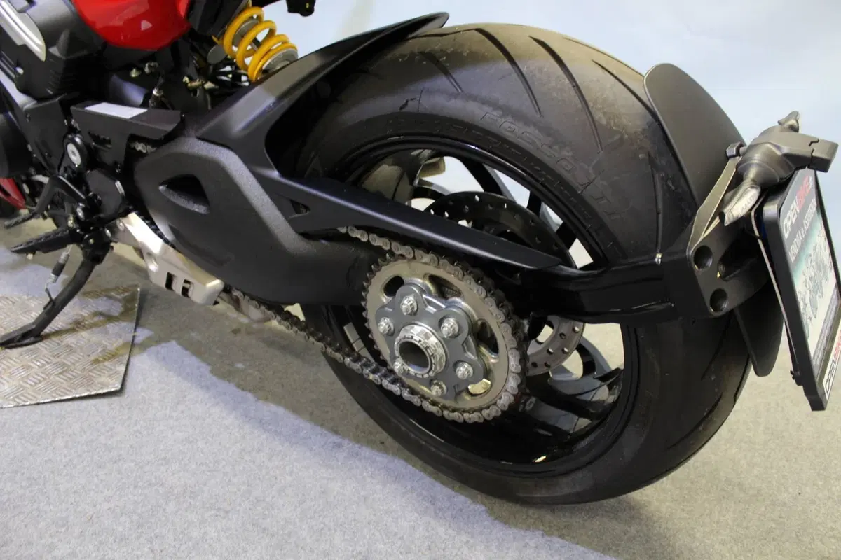 Ducati Diavel V4 (2023 - 26) (15)