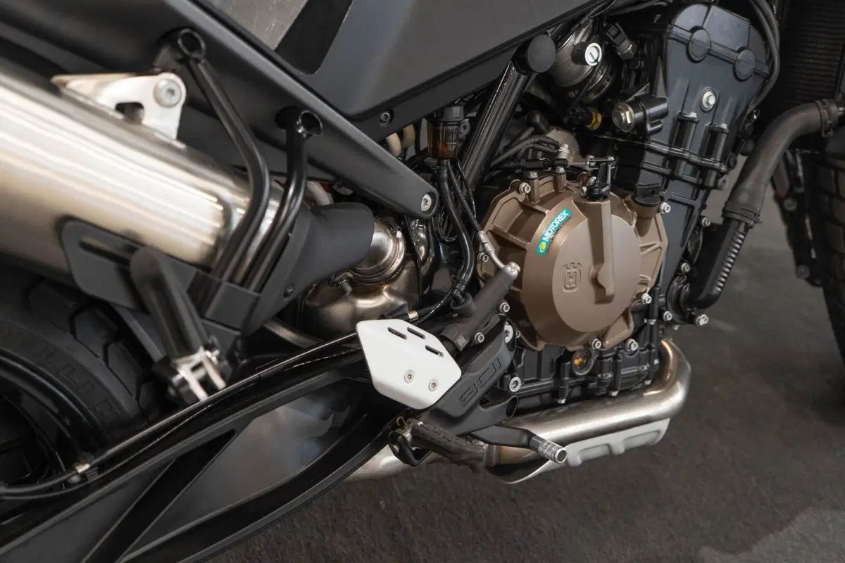 Husqvarna Svartpilen 801 (2024 - 26) (7)