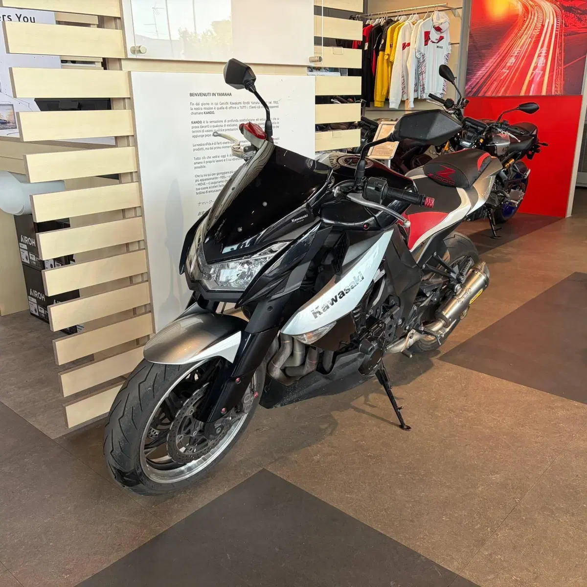 Kawasaki Z 1000 (2010 - 13) (9)