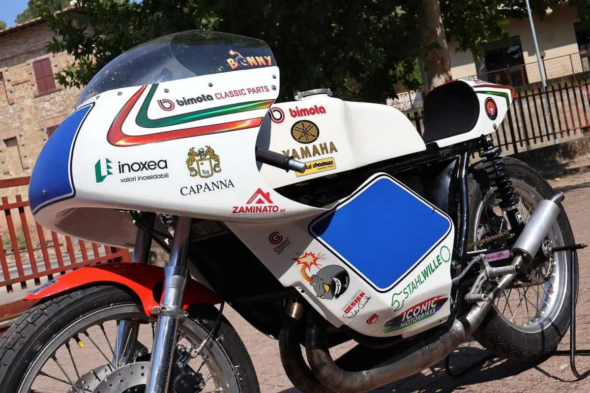 Una Bimota/Yamaha in gara al Classic TT con Stefano Bonetti. Spoiler: è a due tempi! (5)