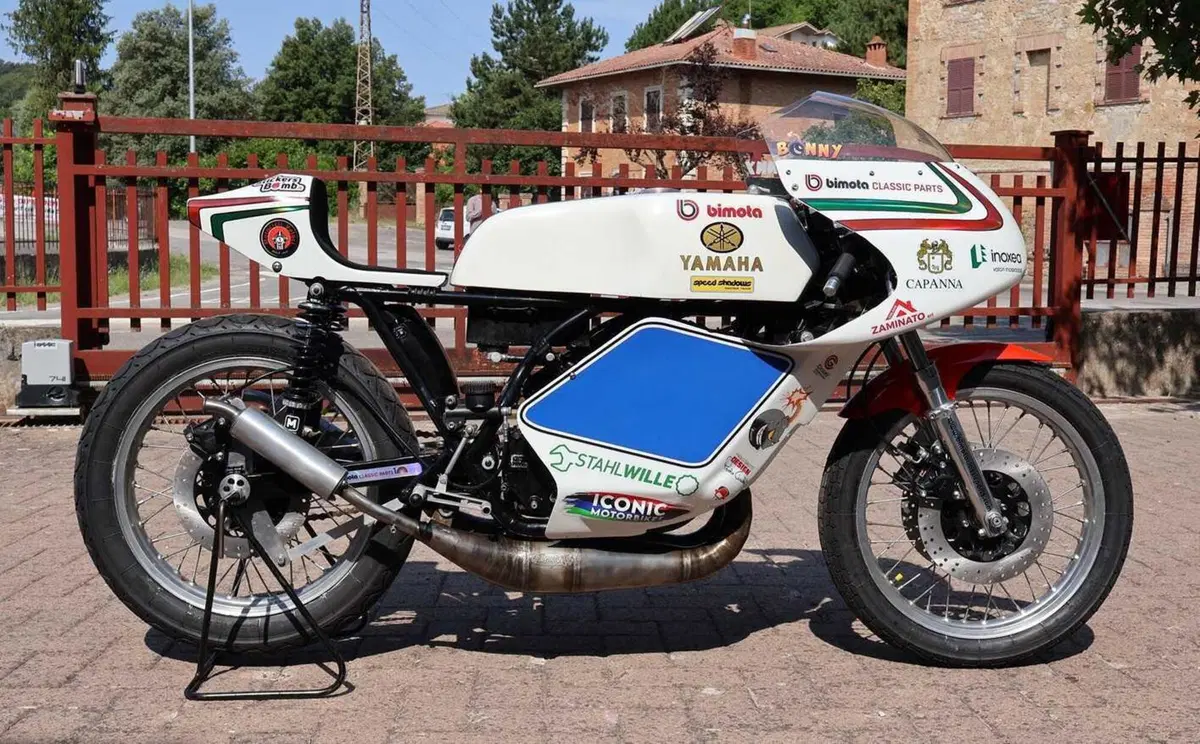 Una Bimota/Yamaha in gara al Classic TT con Stefano Bonetti. Spoiler: è a due tempi! (6)