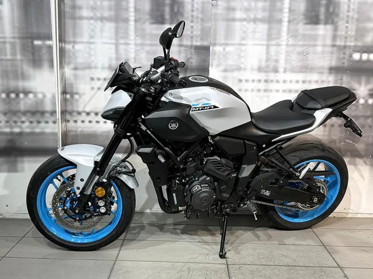 Yamaha MT-07 Y-AMT (2025 - 26) (7)