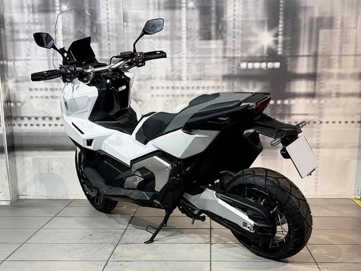 Honda X-ADV 750 (2025 - 26) (2)