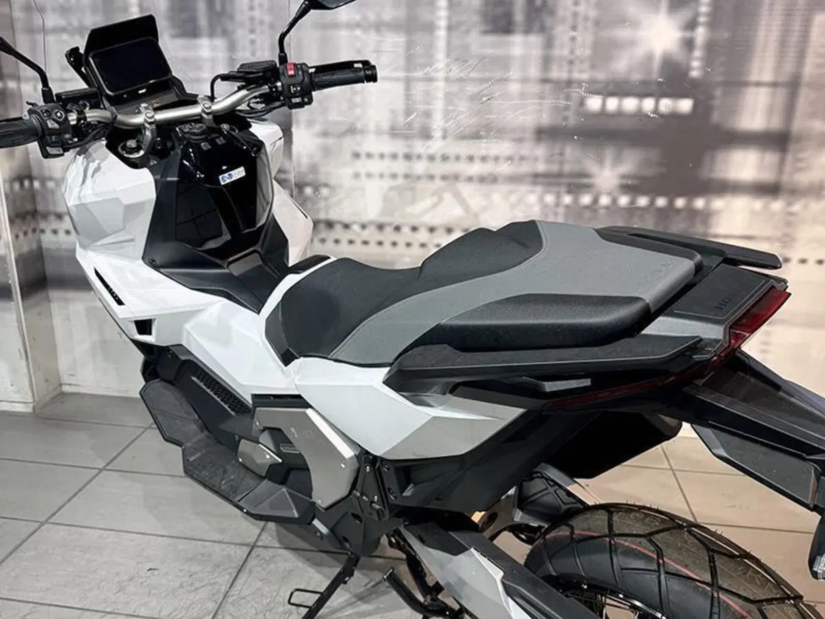 Honda X-ADV 750 (2025 - 26) (5)