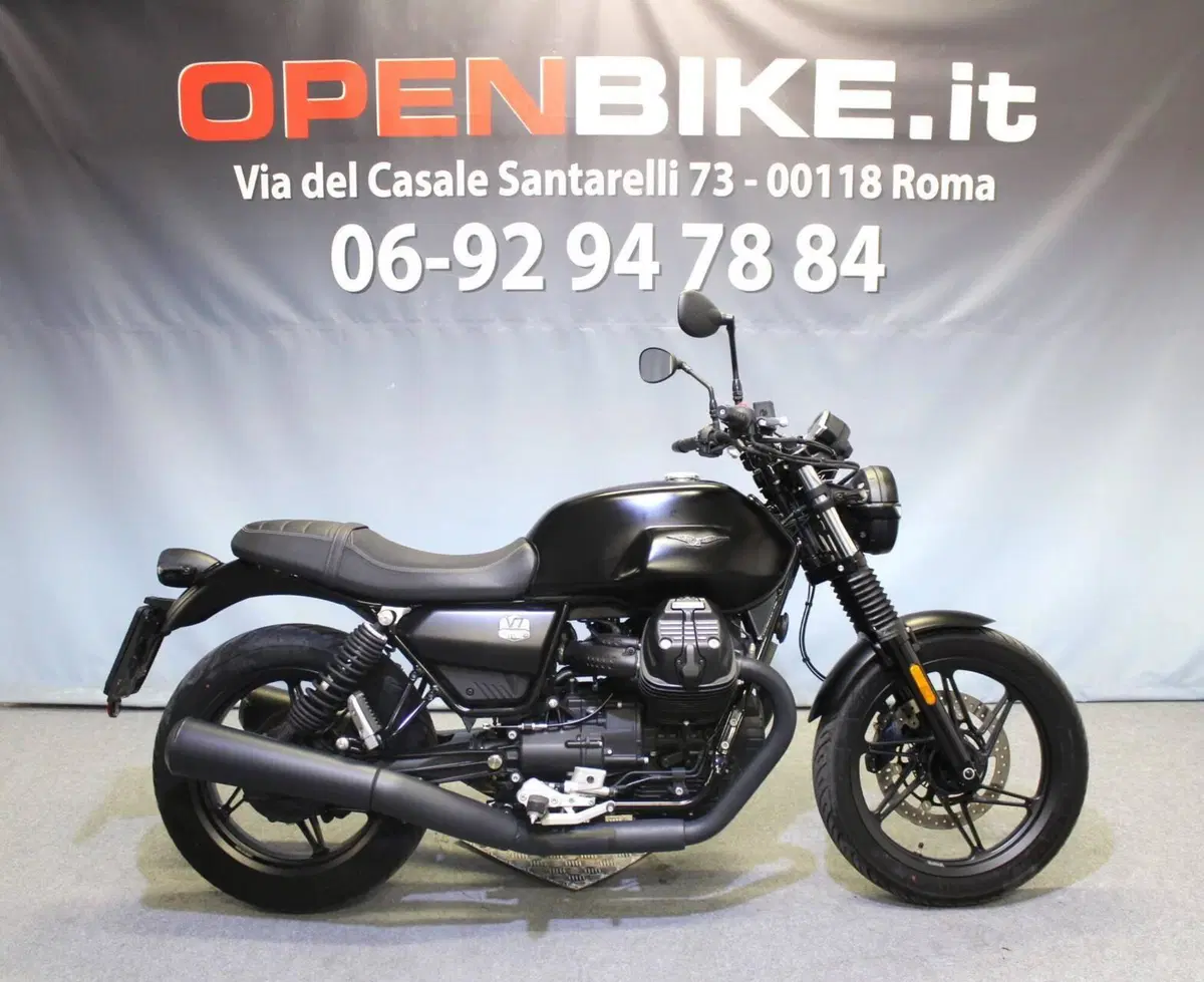 Moto Guzzi V7 Stone (2021 - 24)