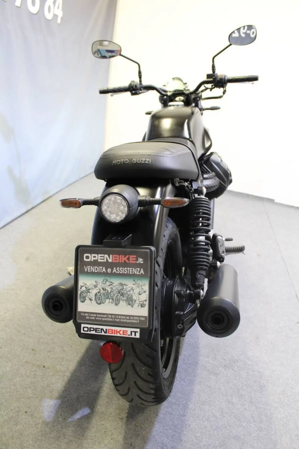 Moto Guzzi V7 Stone (2021 - 24) (5)