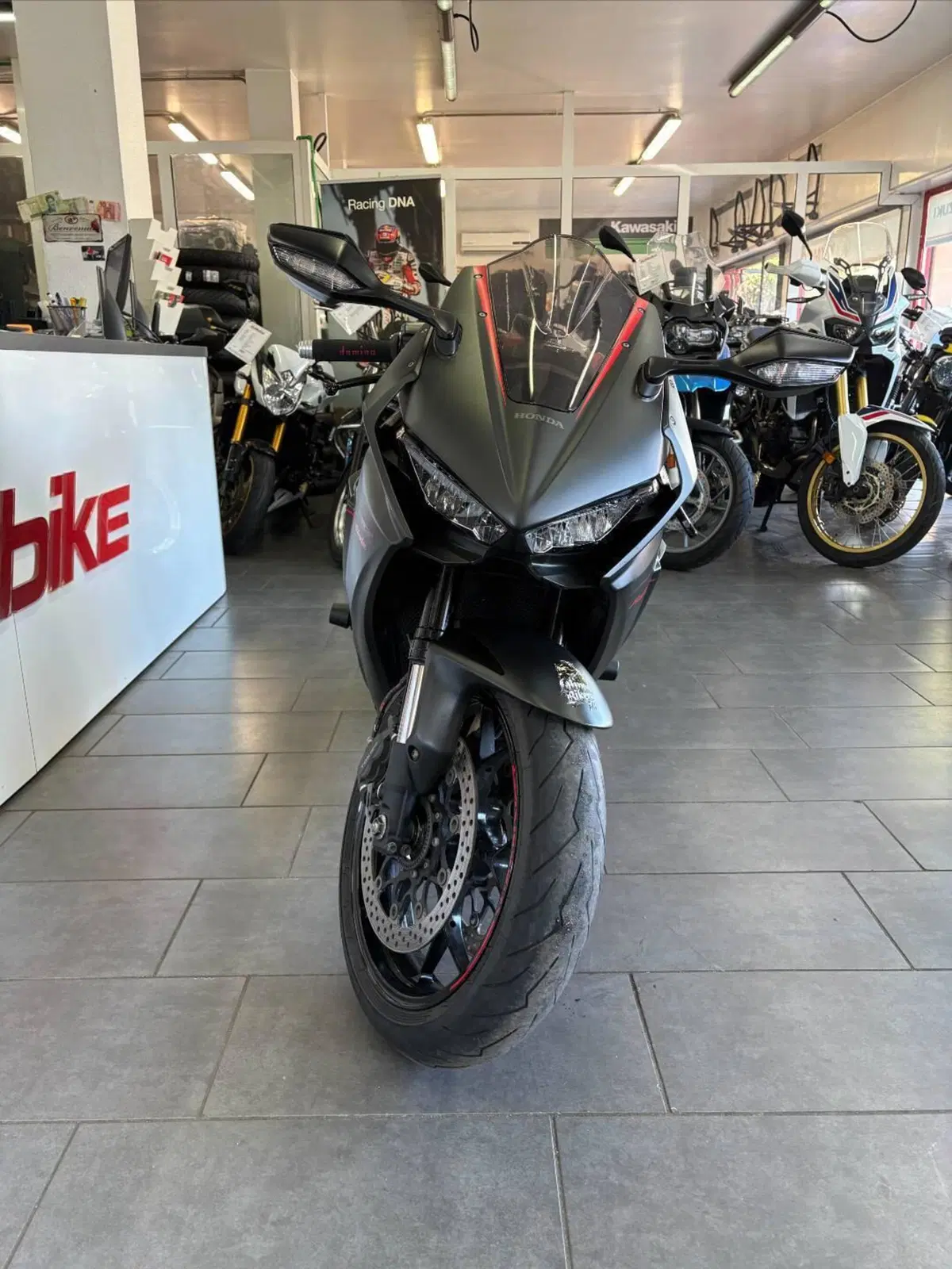 Honda CBR 1000 RR Fireblade (2017 - 19) (3)