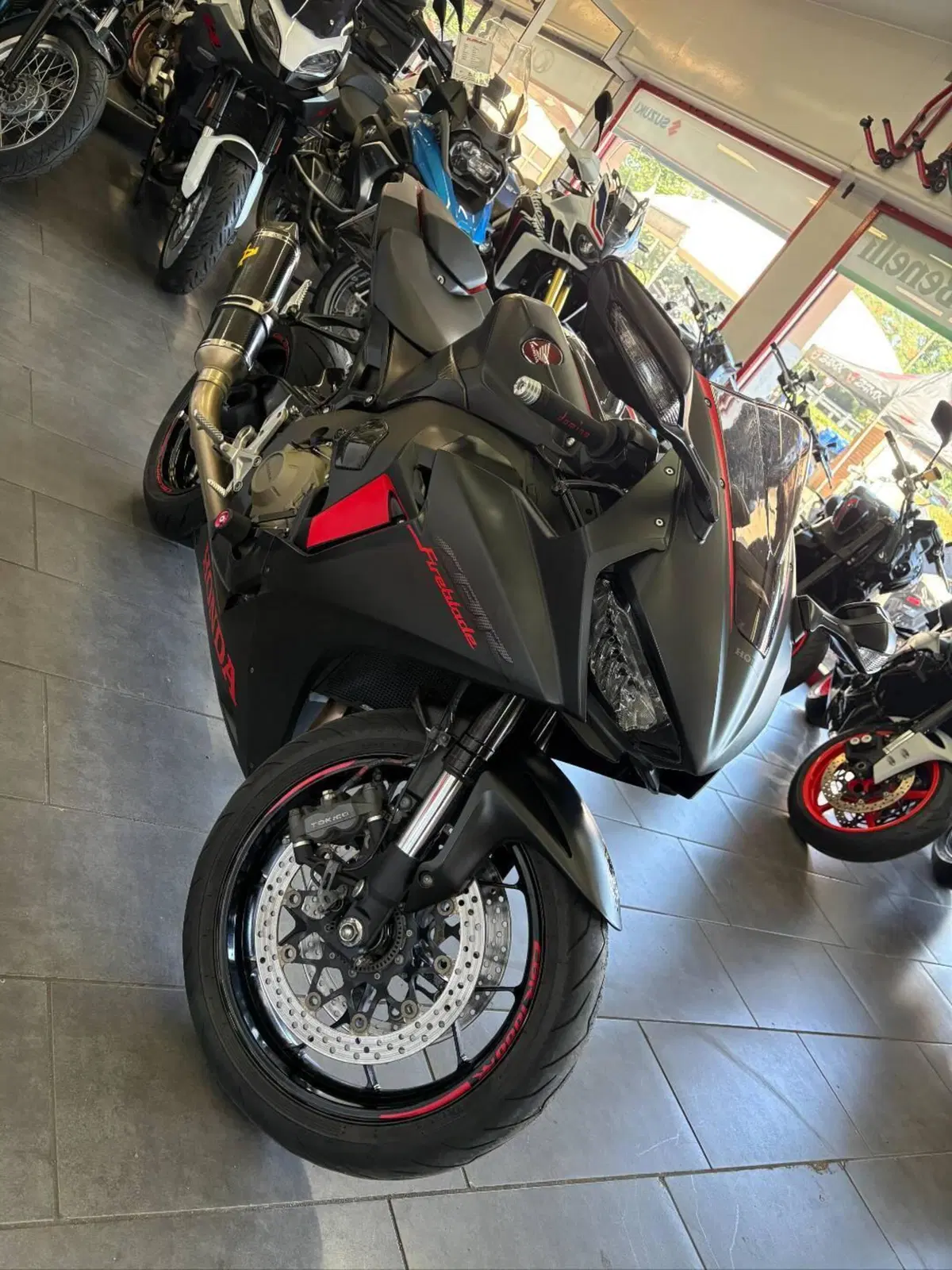 Honda CBR 1000 RR Fireblade (2017 - 19) (7)