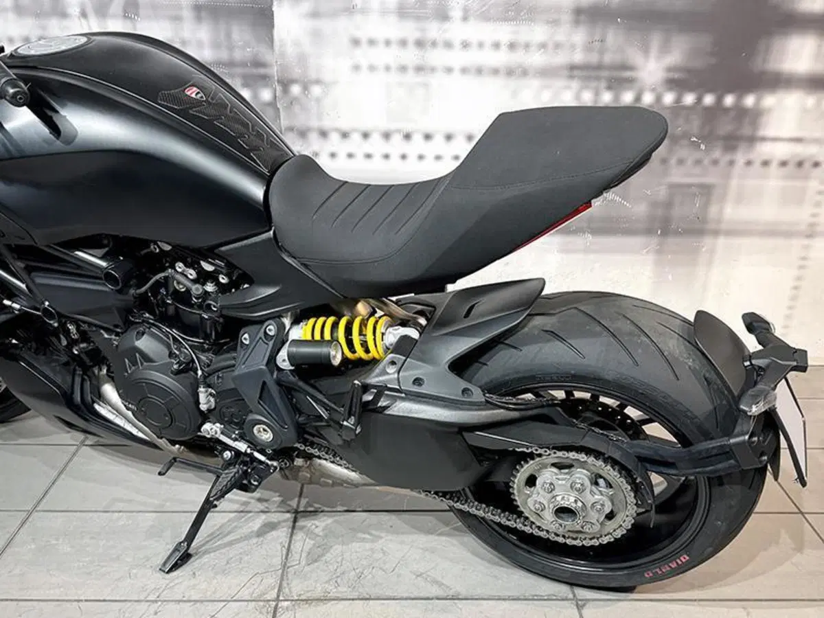 Ducati Diavel 1260 (2021 - 22) (4)