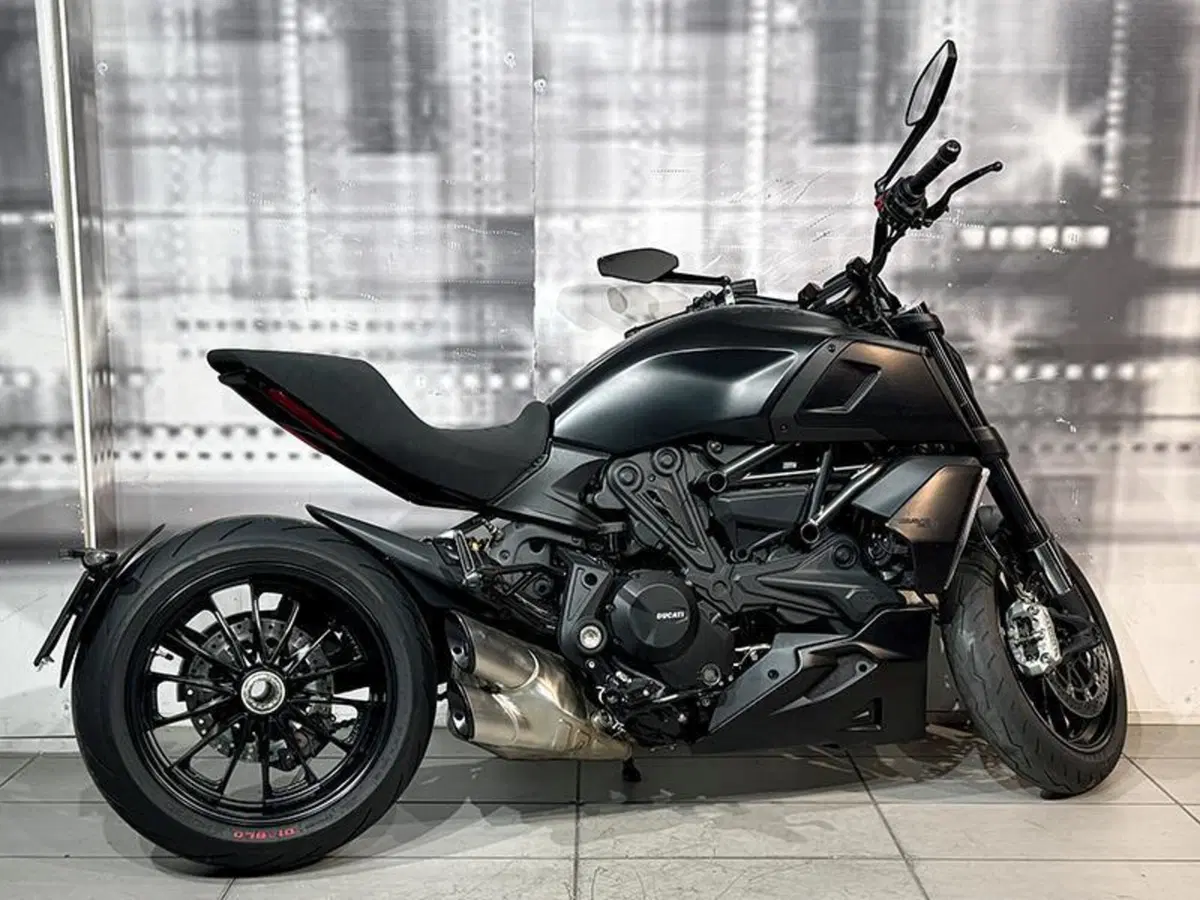 Ducati Diavel 1260 (2021 - 22) (8)