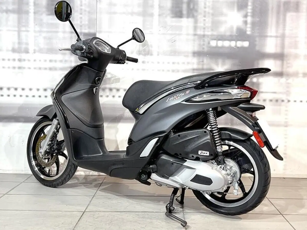 Piaggio Liberty 150 ABS (2017 - 20) (2)
