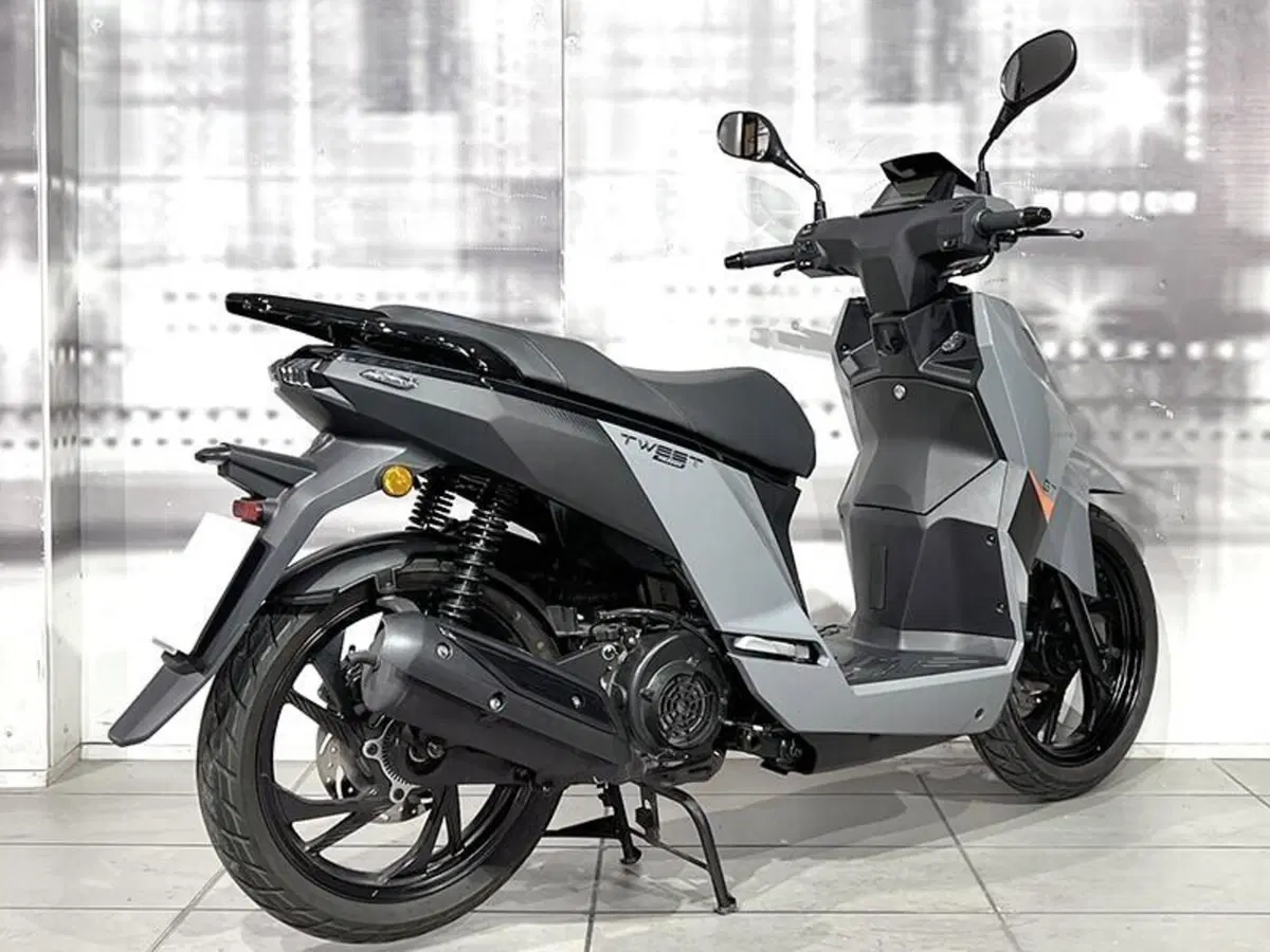 Peugeot Tweet 125 FL GT ABS (2024) (8)