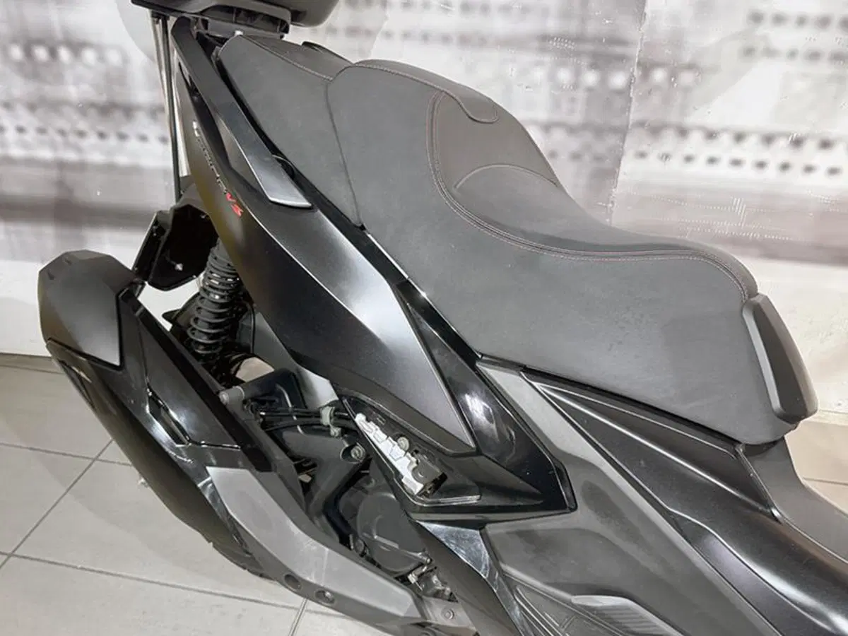 Kymco Xciting VS 400i (2023 - 26) (3)