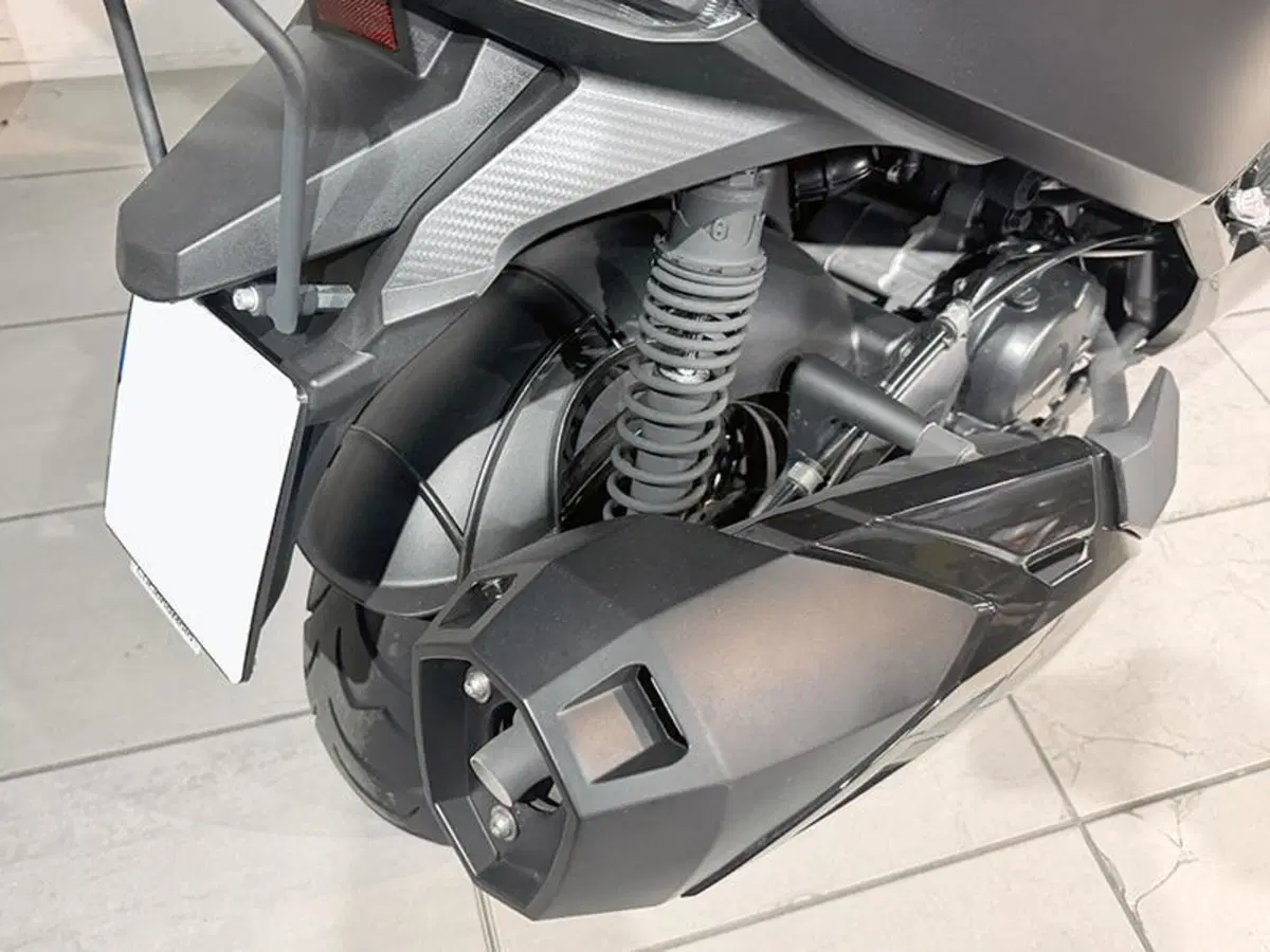 Kymco Xciting VS 400i (2023 - 26) (6)