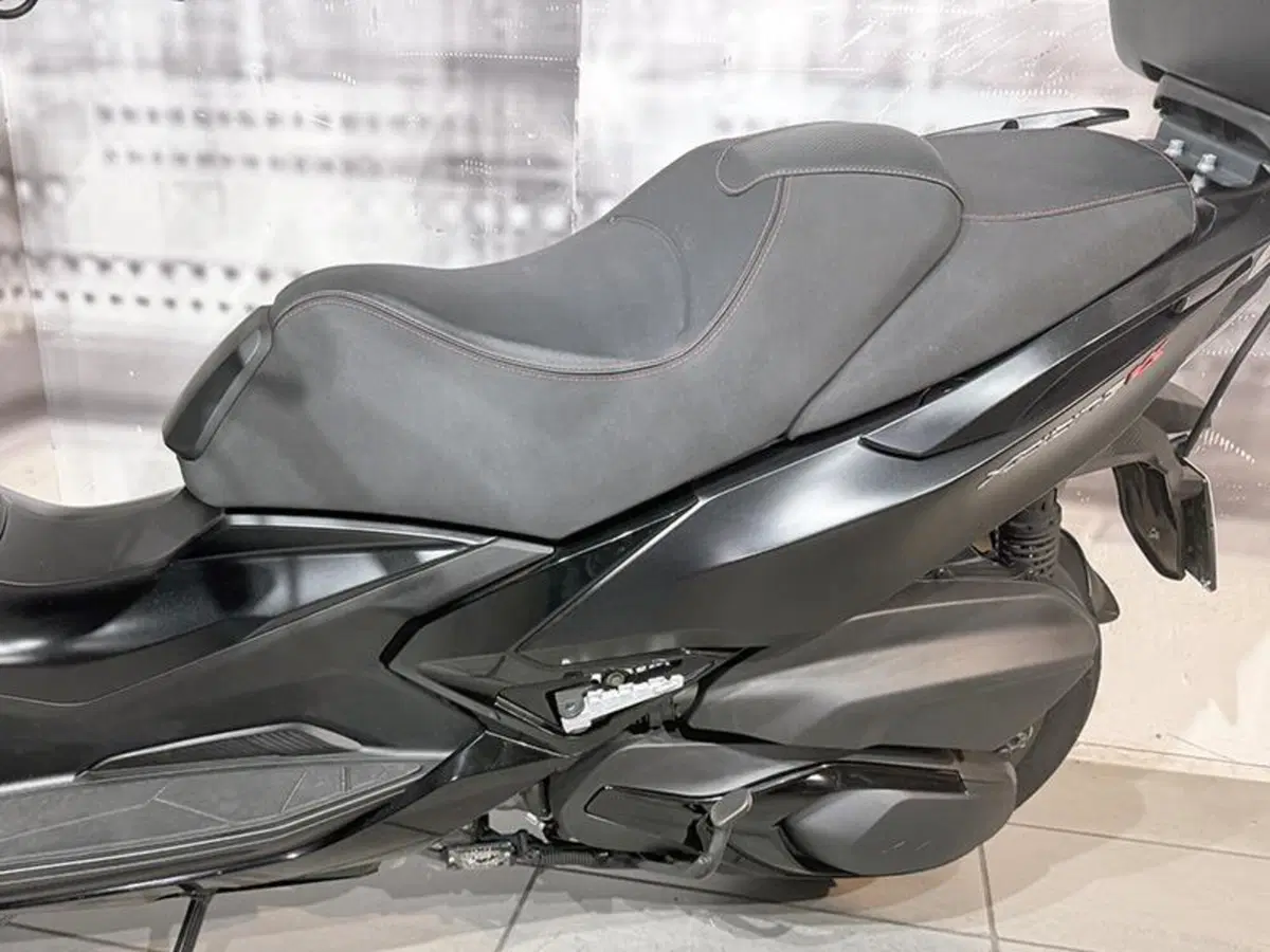 Kymco Xciting VS 400i (2023 - 26) (9)