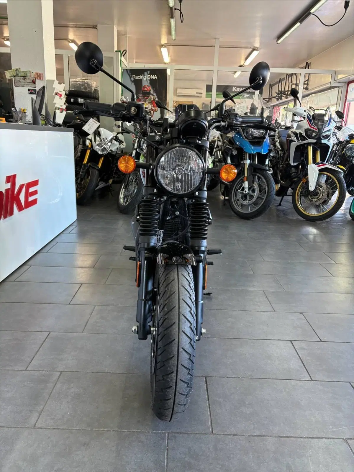 Royal Enfield HNTR 350 (2022 - 26) (3)