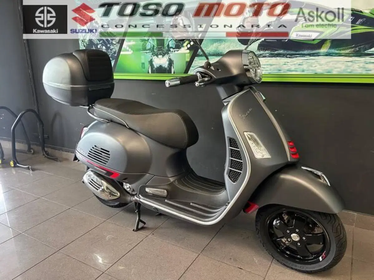 Vespa GTS 300 Hpe (2019) (6)
