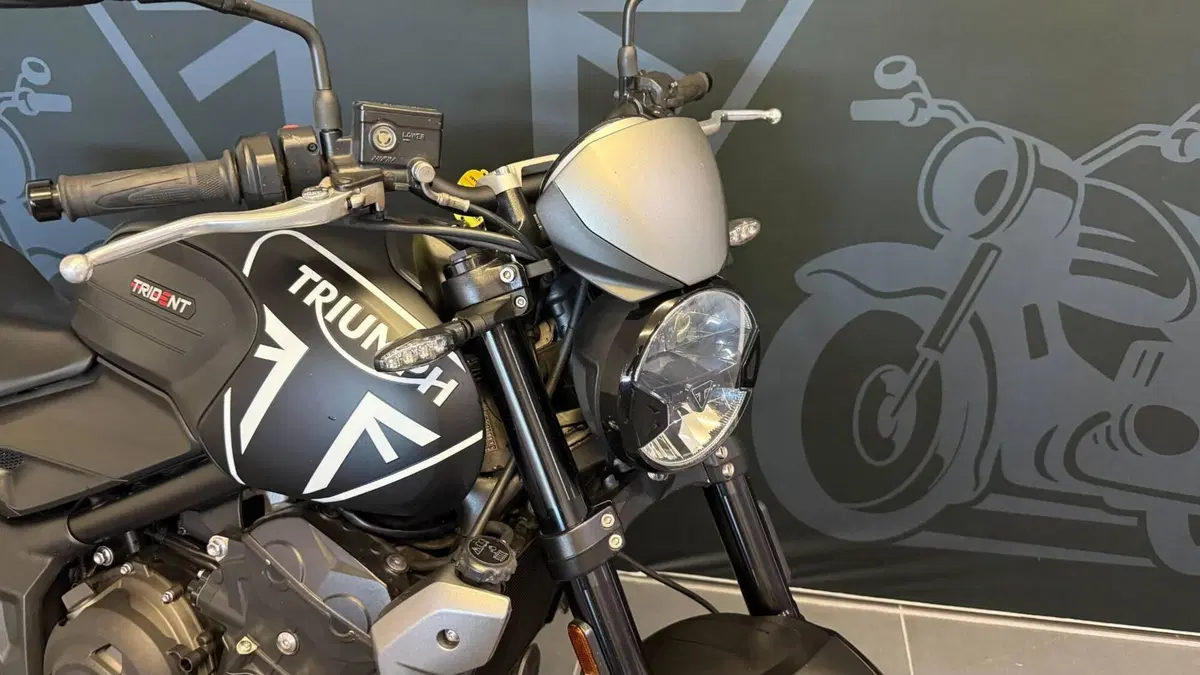 Triumph Trident 660 (2021 - 24) (2)