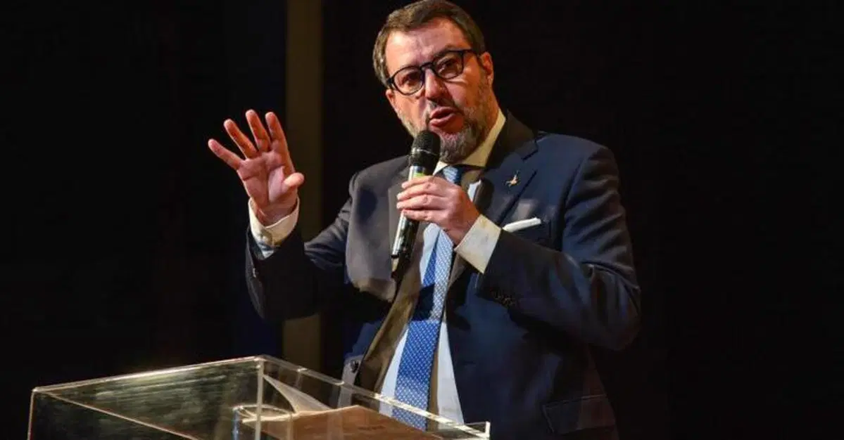 Salvin fa il punto: "3.305 autovelox mal segnalati spenti. Monopattini: ancora troppi senza casco"