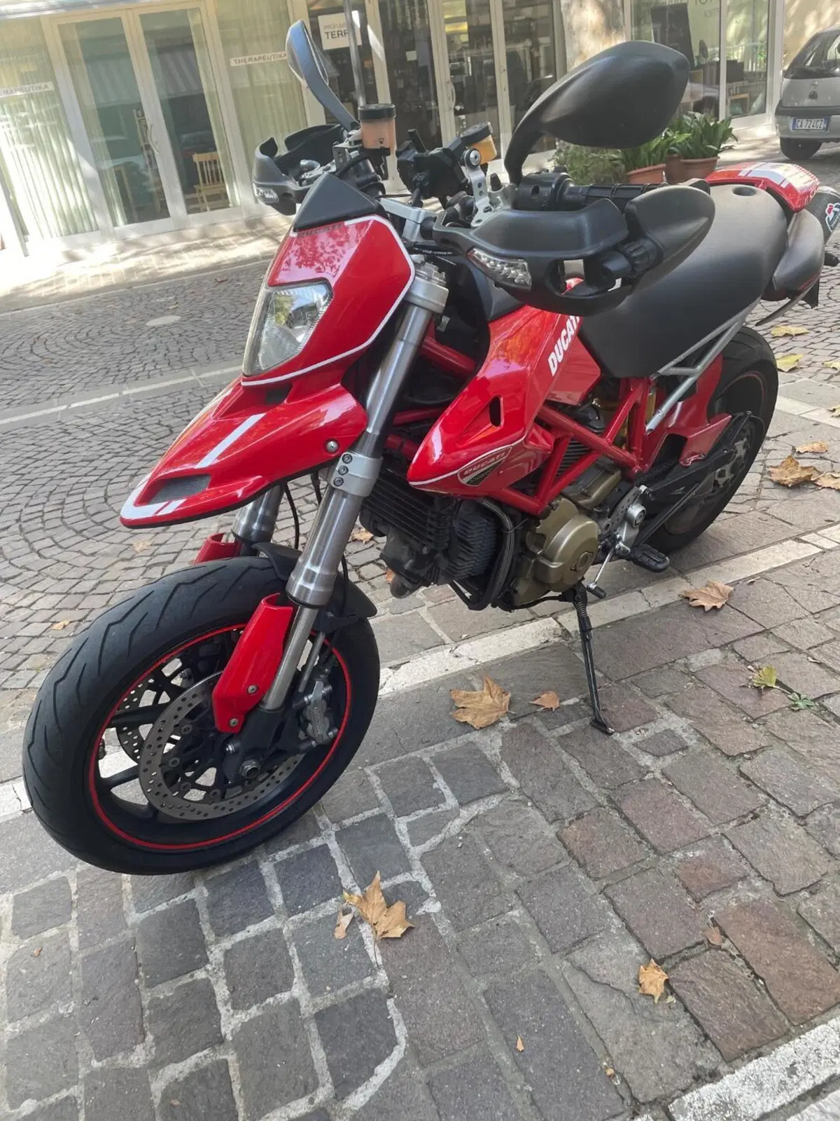 Ducati Hypermotard 1100 (2007 - 09) (9)
