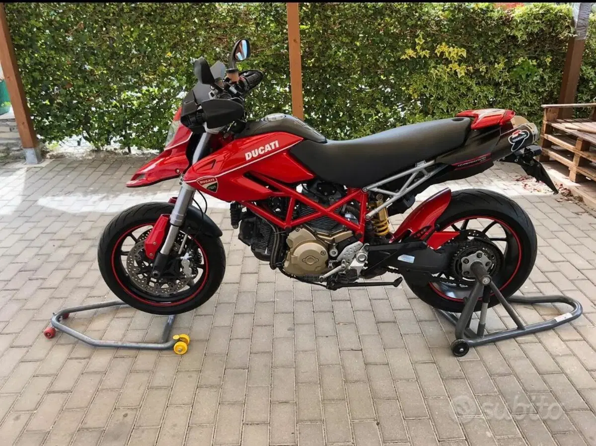 Ducati Hypermotard 1100 (2007 - 09) (10)