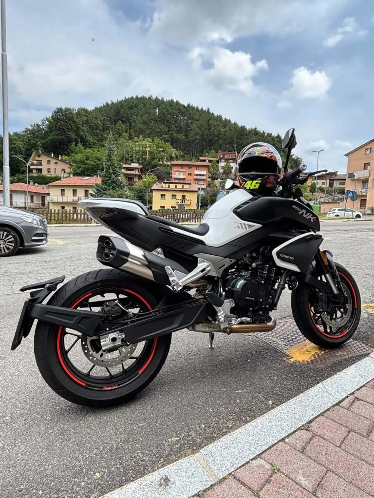 CFMOTO 800NK Advanced (2023 - 26) (4)