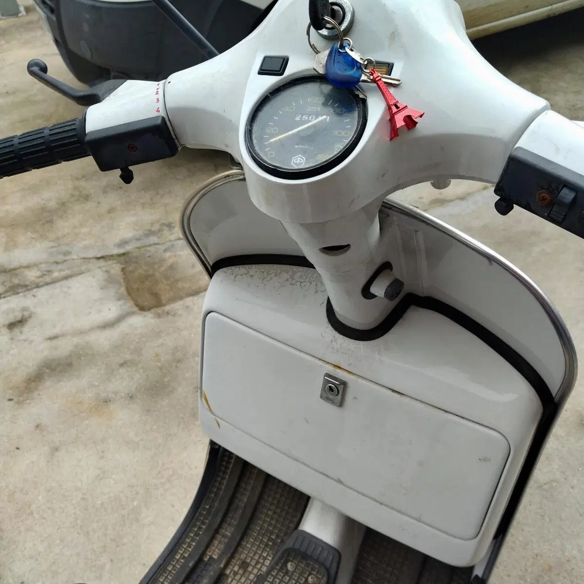 Piaggio Vespa PX  (3)