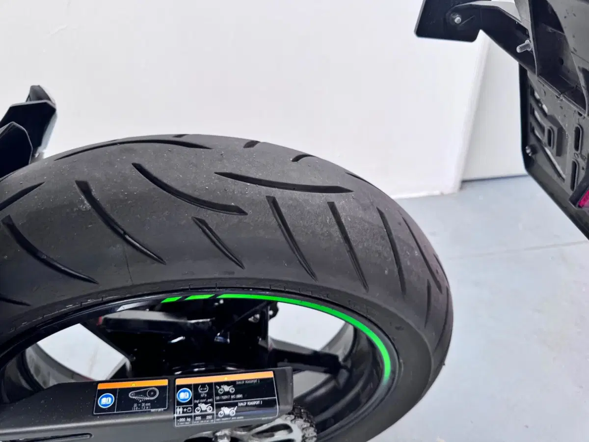 Kawasaki Ninja 650 (2025 - 26) (4)
