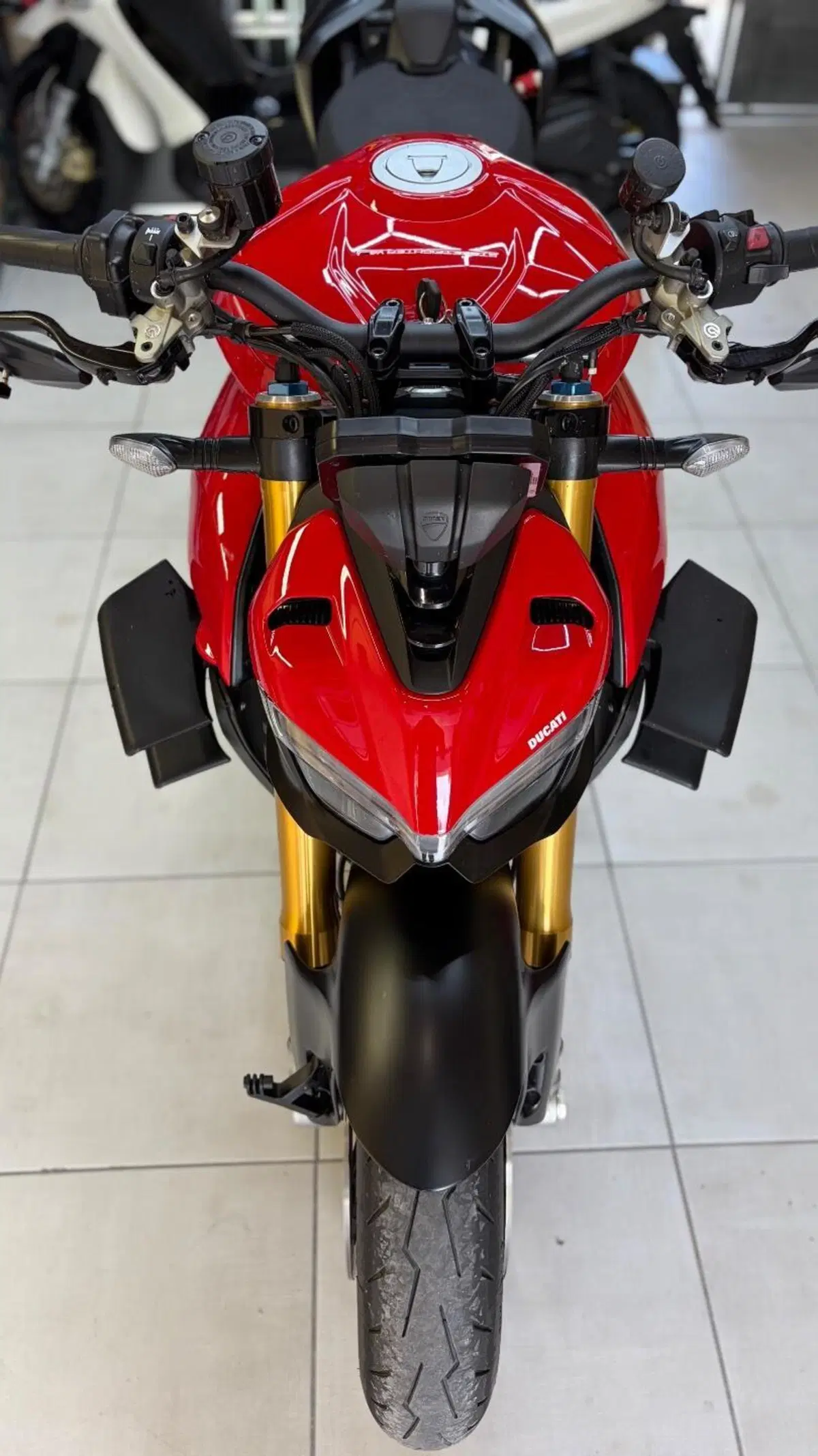 Ducati Streetfighter V4 1100 S (2021 - 22) (4)