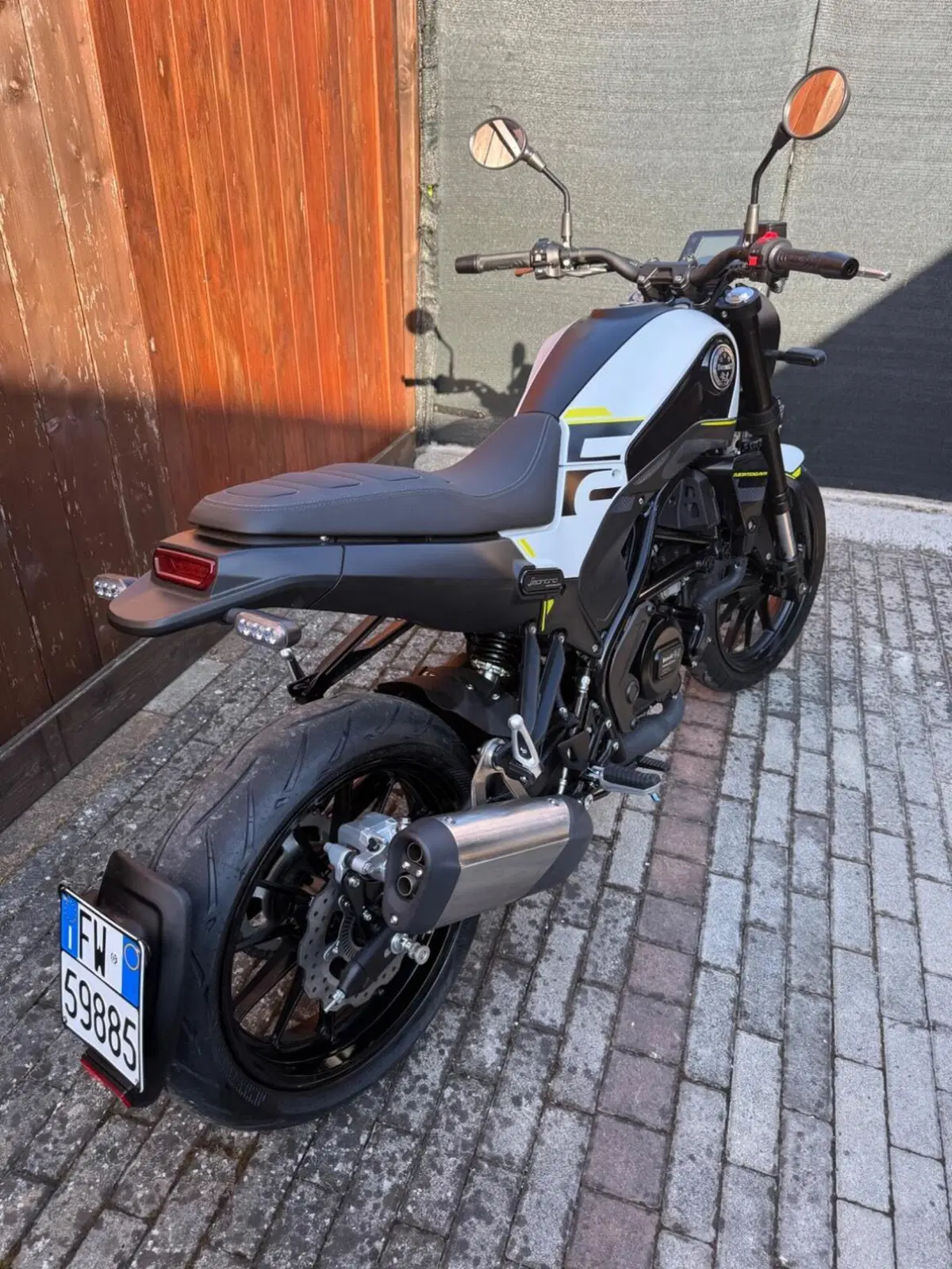 Benelli Leoncino 250 (2021 - 25) (3)